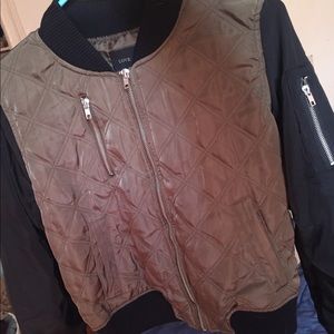 Light bomber jacket